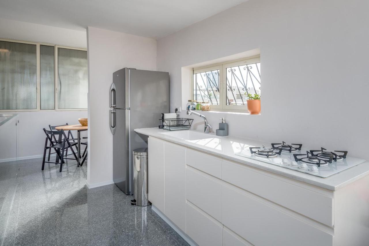 Carmel Star Apartment Тел Авив Екстериор снимка